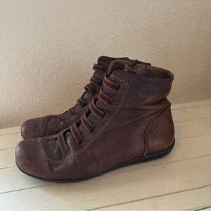 Wonders Warwick Brown Leather Flat Round Toe Ankle Boots Booties Size 36